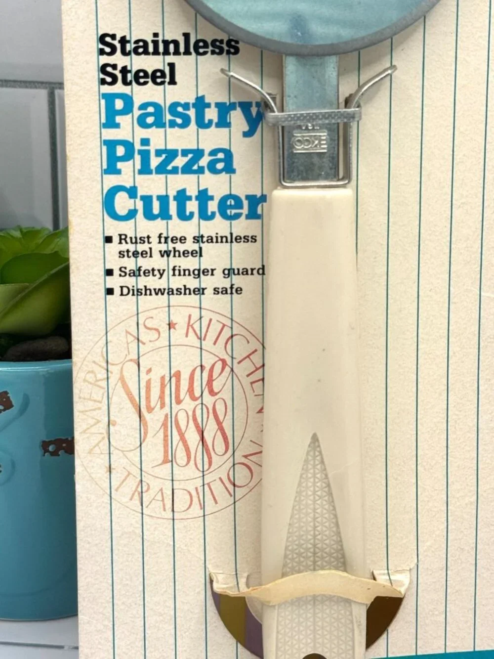 Ekco Stainless Steel Pastry & Pizza Cutter With Safety Guard